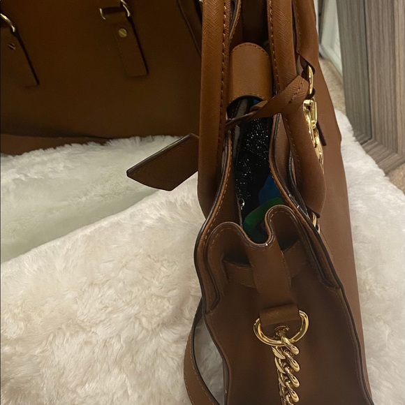 Michael Michael Kors Hamilton East West Satchel - Picture 11 of 13